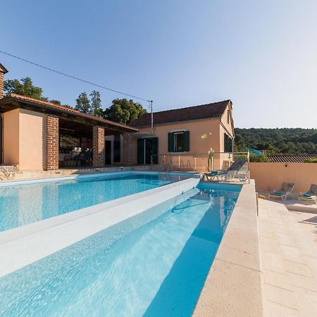 Holiday Home Lavanda Mali Iž Екстериор снимка