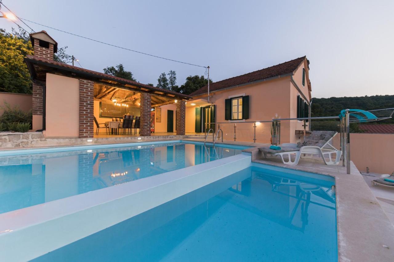 Holiday Home Lavanda Mali Iž Екстериор снимка