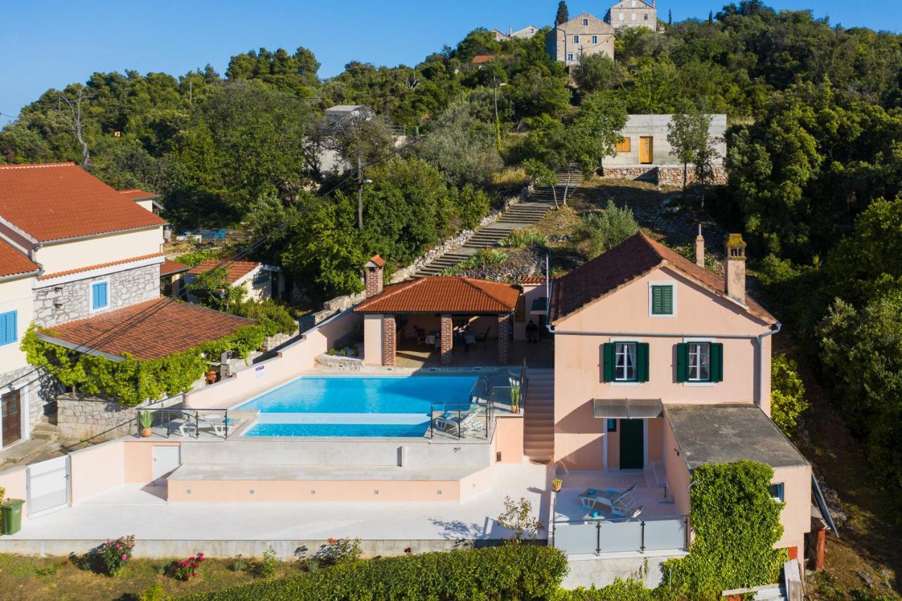 Holiday Home Lavanda Mali Iž Екстериор снимка