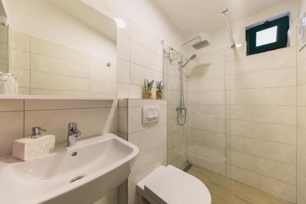 Holiday Home Lavanda Mali Iž Екстериор снимка