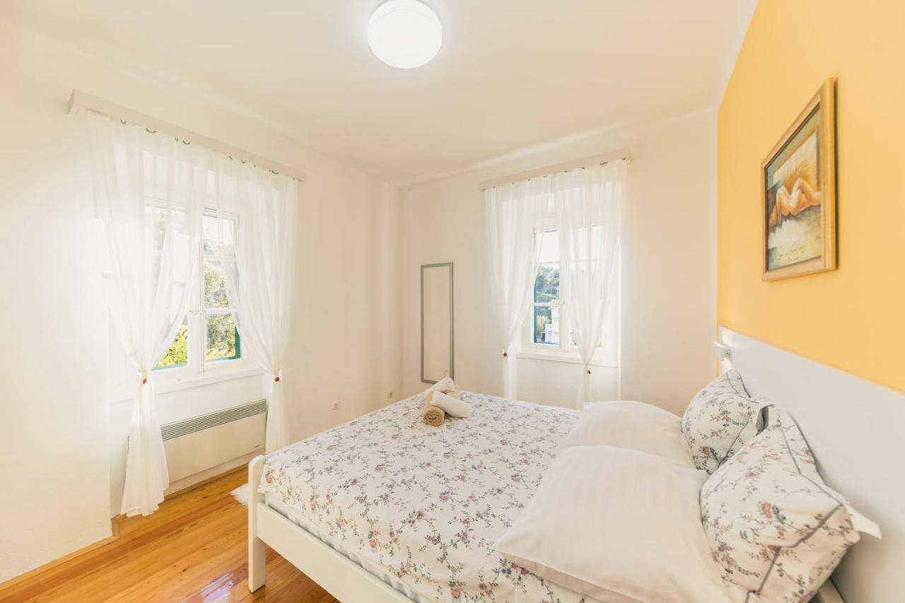 Holiday Home Lavanda Mali Iž Екстериор снимка